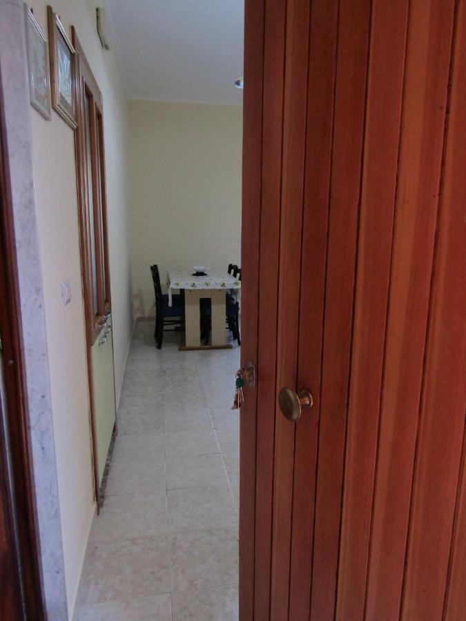 Lucia'S Apartaments Бари Екстериор снимка